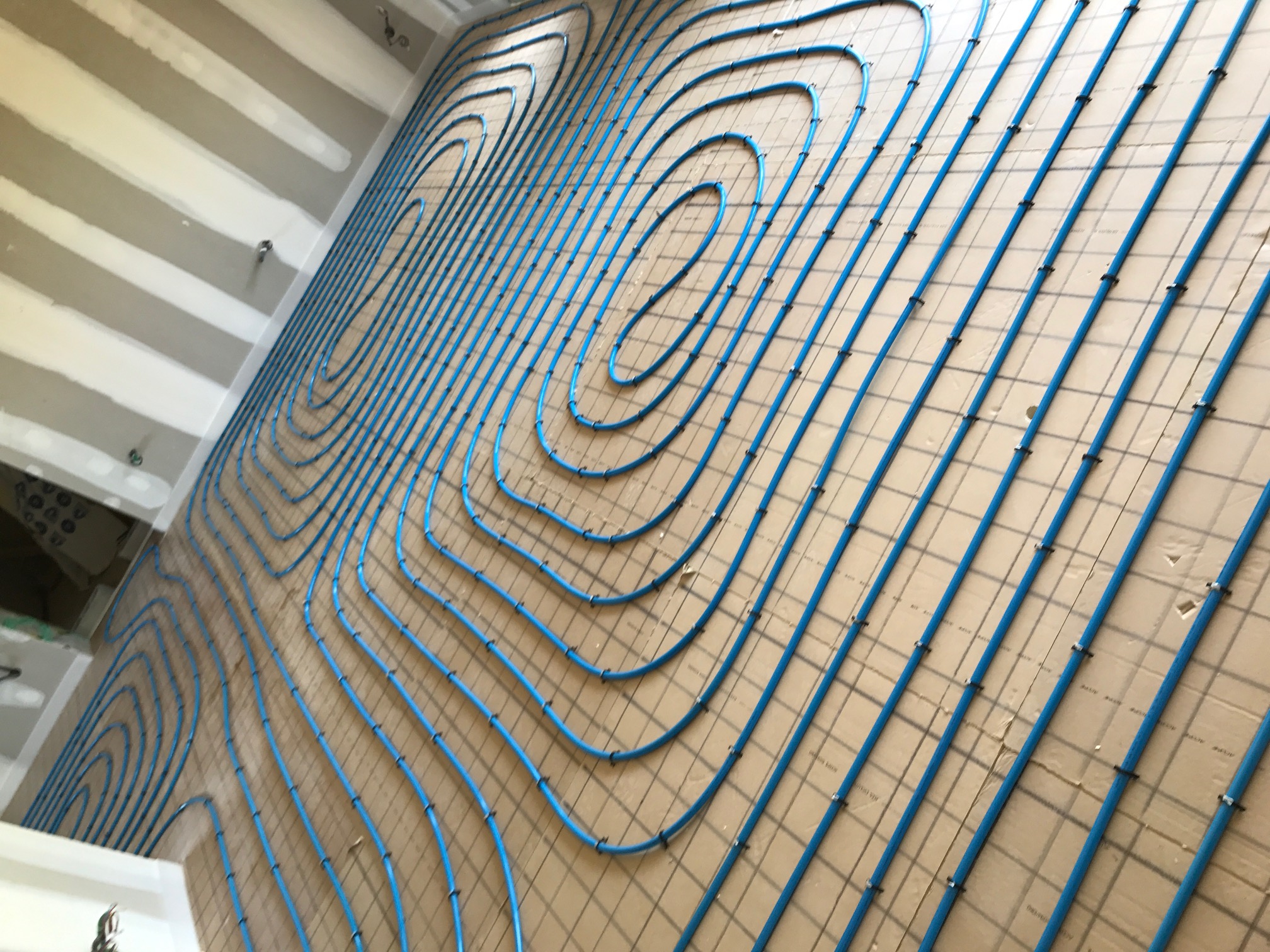 Toutes nos réalisations Installation_plancher_chauffant.jpg